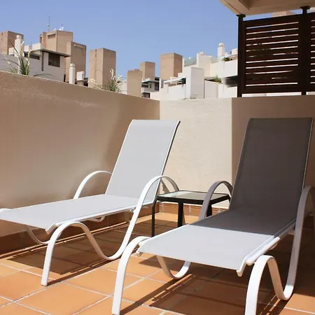 104 - With Private Swimming Pool Apartment