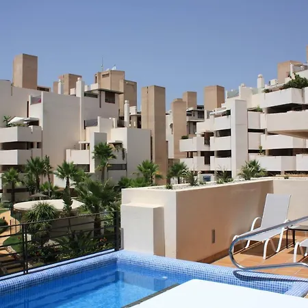 104 - With Private Swimming Pool Apartment *